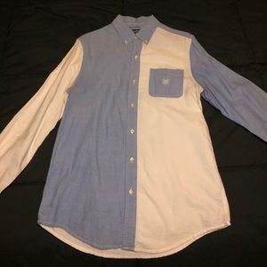 Size M, Chaps Button Down